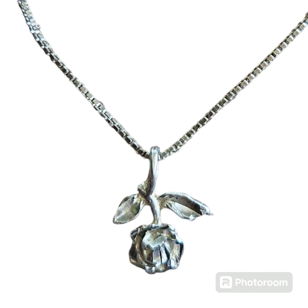 925 Vintage Petite Sterling Silver Rose